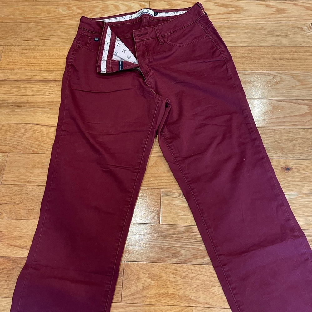High-rise straight pants.